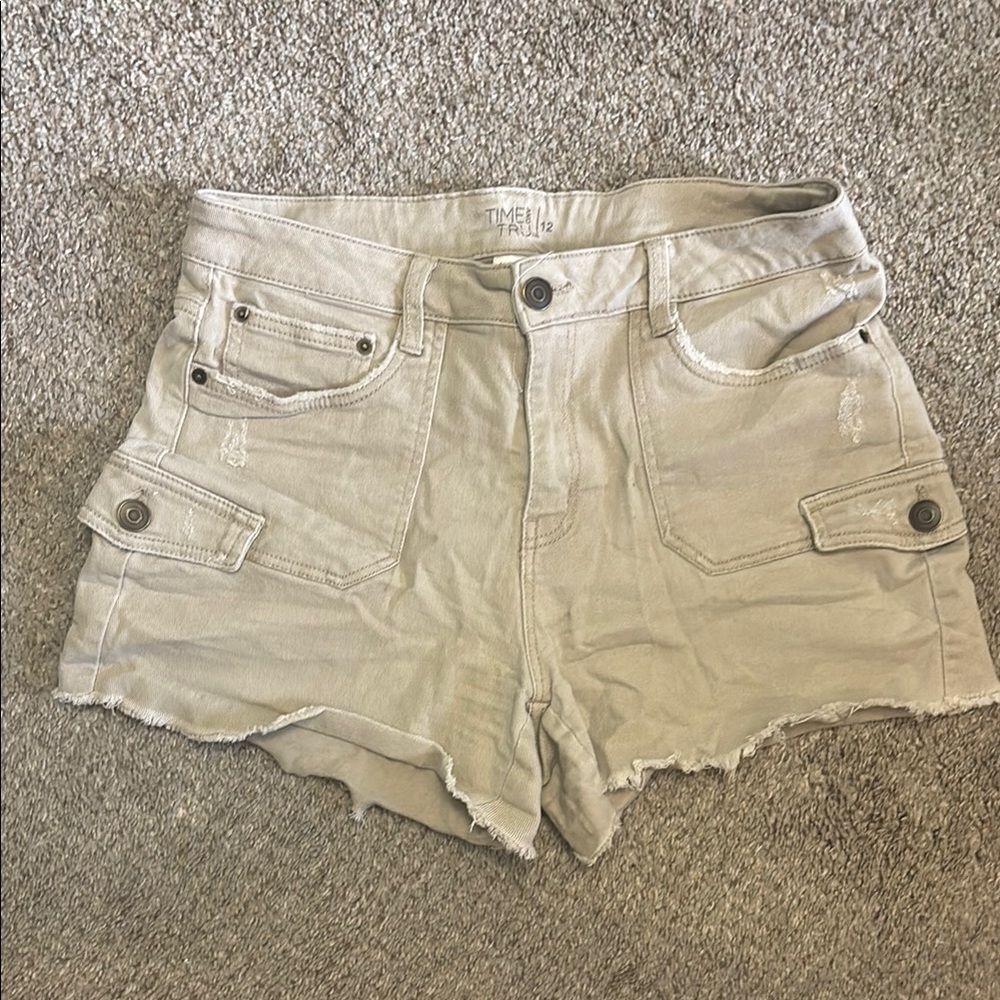 Time and Tru Women's High Waist Beige Shorts